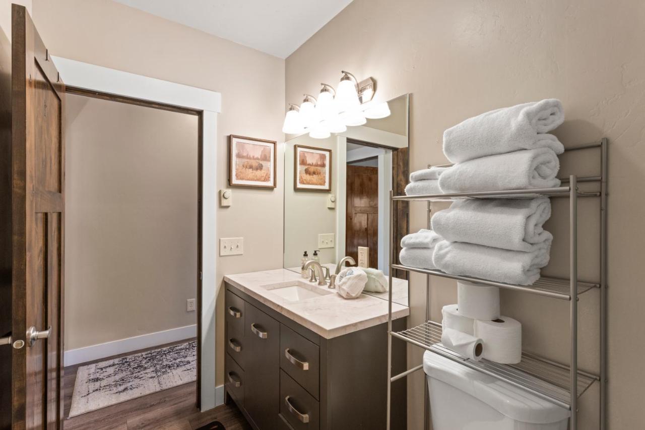 The Yellowstone Hideaway Unit A West Yellowstone Extérieur photo
